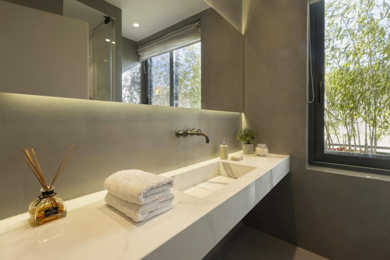 Elegant, Chic, Hip 2 Bedroom W/ Forest View In Athens! Exterior foto